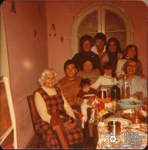 Reunión familiar en la casa de Kuki