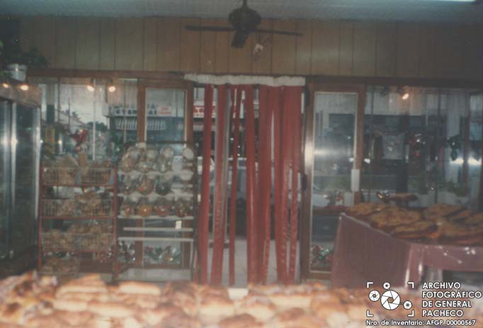 Interior del comercio de Las Palmas