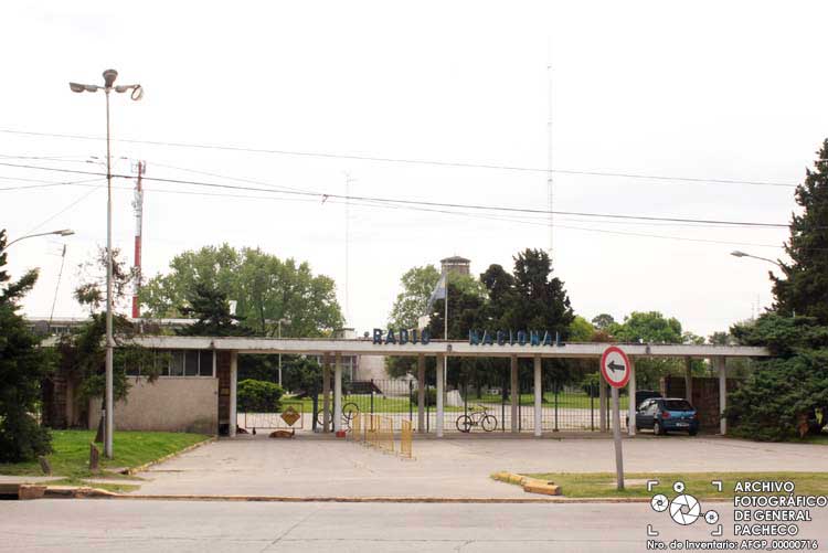Entrada a Radio Nacional