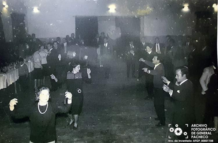 Baile en el Club Pacheco