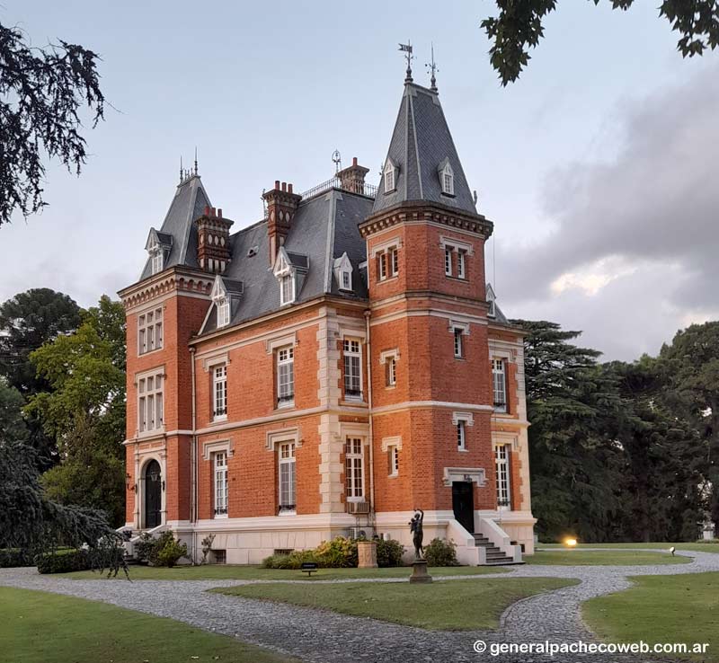 Exterior del Castillo de Pacheco (febrero 2022)